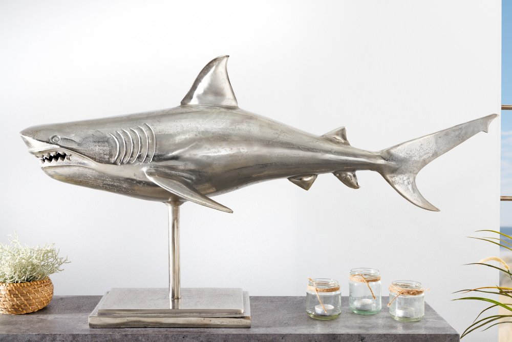 Levně Dekorační socha žralok AMEIS 100 cm Dekorhome Stříbrná