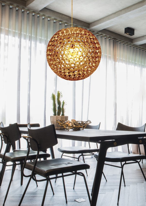 Medená stropná guľová lampa z kovových trubíc E27 Abros