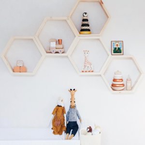 Nástenná polica Raf229