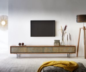 TV stolek Juwelo 220 cm přírodní akácie s kamennou dýhou 4 dvířka