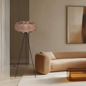 Stojacia lampa CAFEE’ s hnedým tienidlom v moka 52 cm – škandinávsky štýl, stojaca lampa E27