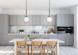 Závesná lampa zlatá/biela guľa 18 cm Glasgow Ledea