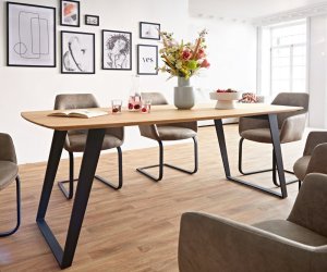 Jídelní stůl Edge Boot 200x100x2,5-3 dub přírodní kov šikmý černý