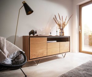 Komoda Stonegrace 145 cm akácie přírodní 3 dvířka 1 přihrádka kamenina