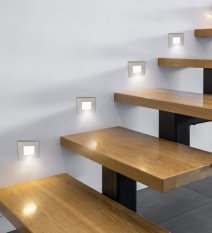 Štvorcová saténová objímka na schodiskové svietidlo G4 20W MS-04