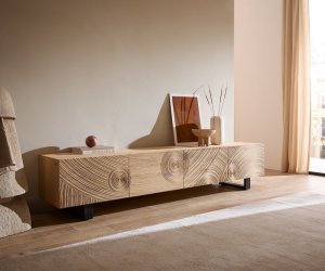 TV stolek Ashara 220 cm dub přírodní 3D efekt 4 dvířka podnož kov