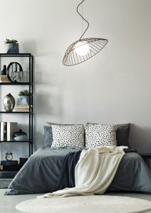 Černá prolamovaná závěsná lampa Inagi Ledea