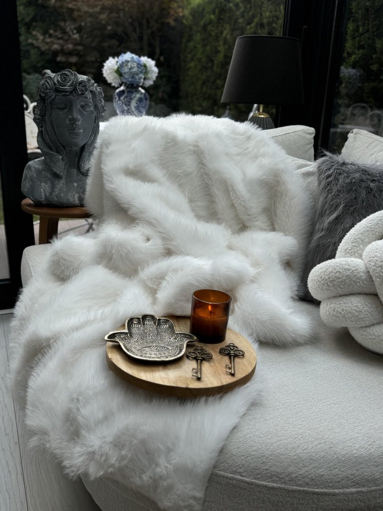 Prehoz na pohovku Lolita 200x75 - White