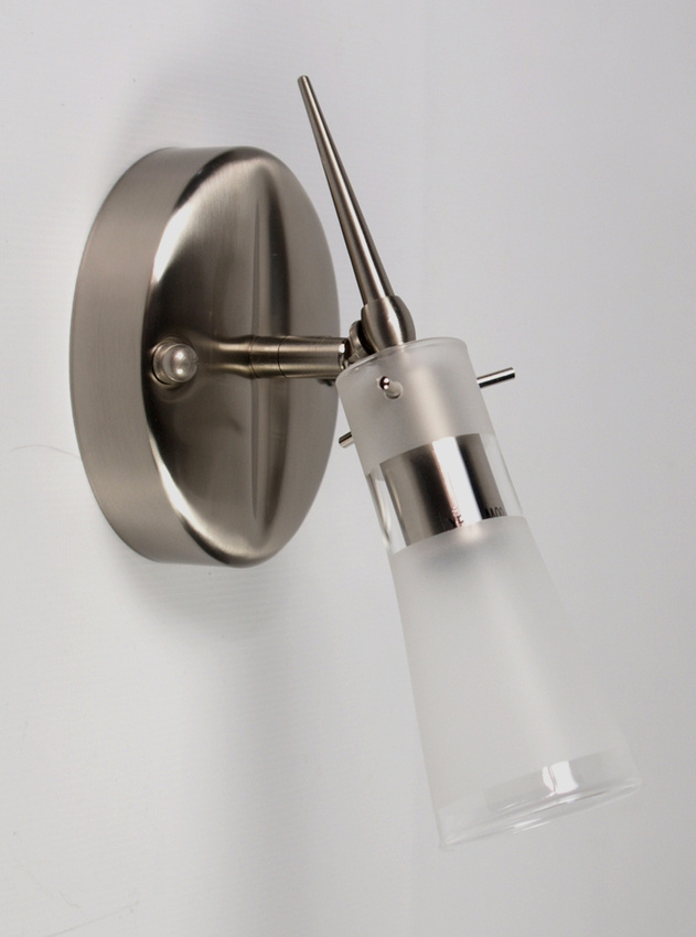 Nástenná lampa saténovo-niklová nástenná lampa Tira