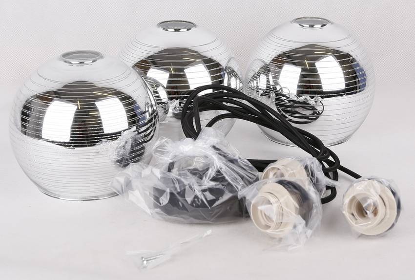 Závesná stropná lampa s 3 sklenenými tienidlami Trio