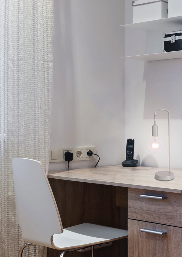 Laren Ledea sivá kovová stolná lampa