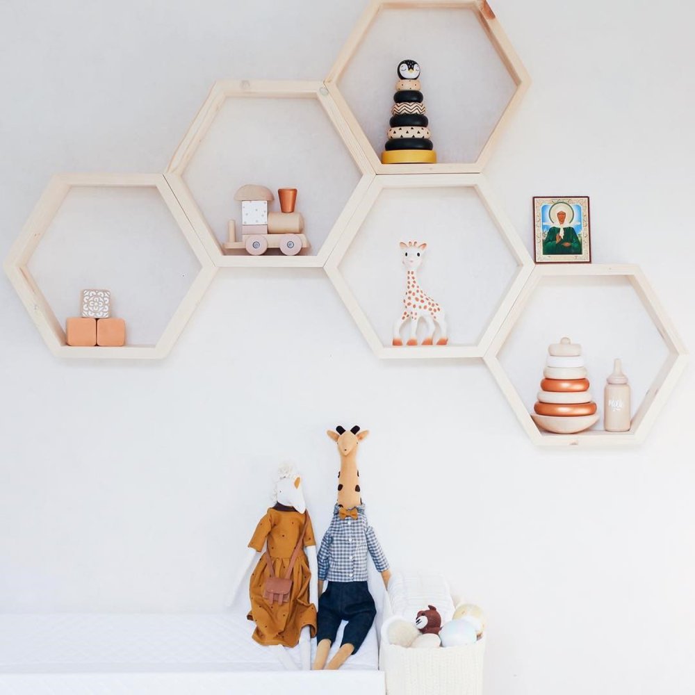 Nástenná polica Raf229