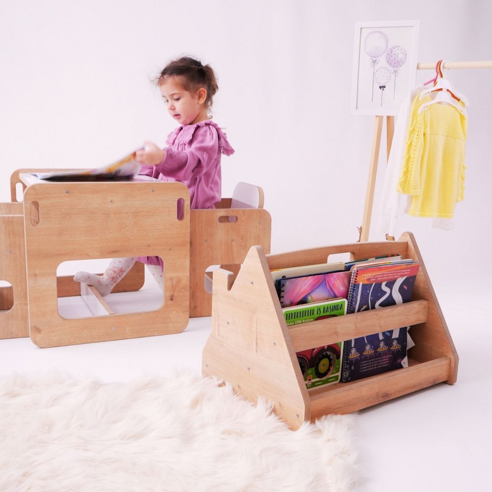 Knižnica Kucuk Bilge - Brown