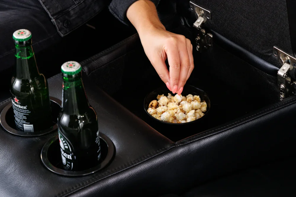 Trojité polohovací TV křeslo KYKLOP Dekorhome Černá Obrázek