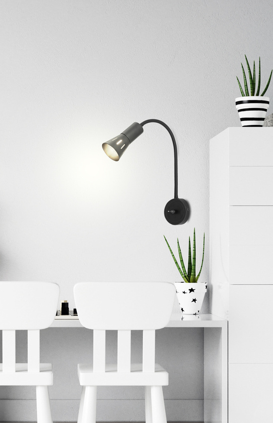 Čierna nastaviteľná nástenná lampa s ramenom + vypínač Arena